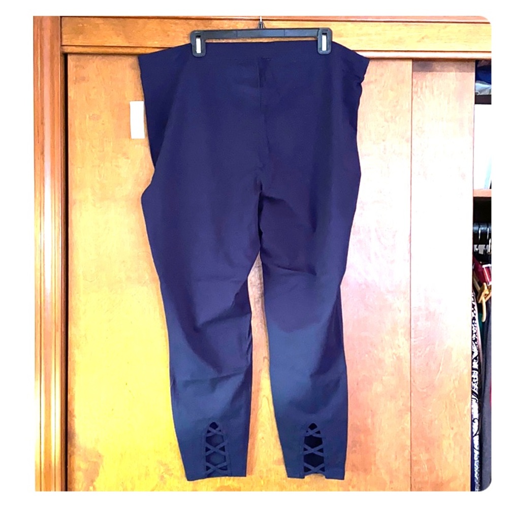 Lattice Leg Leggings